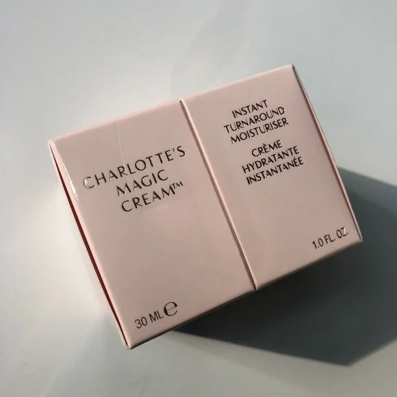 🆕 Charlotte Tilbury Magic Cream Moisturizer with Hyaluronic Acid - Picture 4 of 8